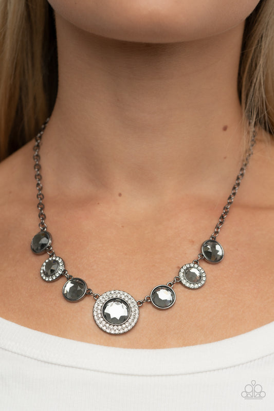 Extravagant Extravaganza - Black Paparazzi Necklace