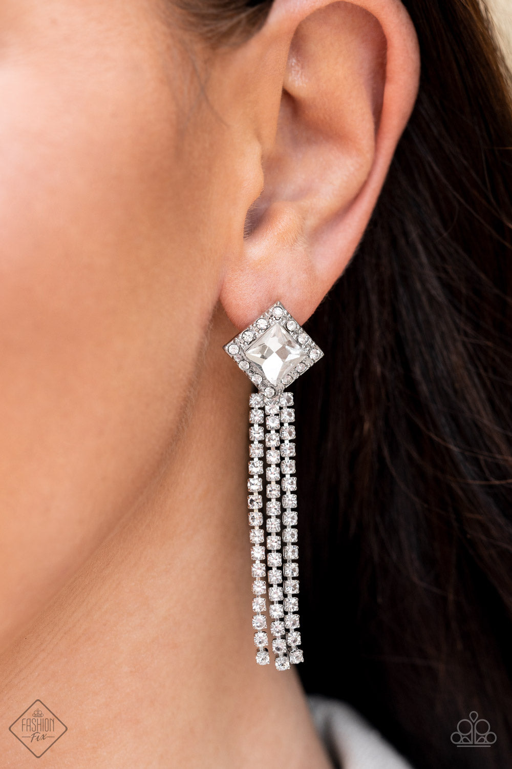 Paparazzi Seasonal Sparkle - White Earrings