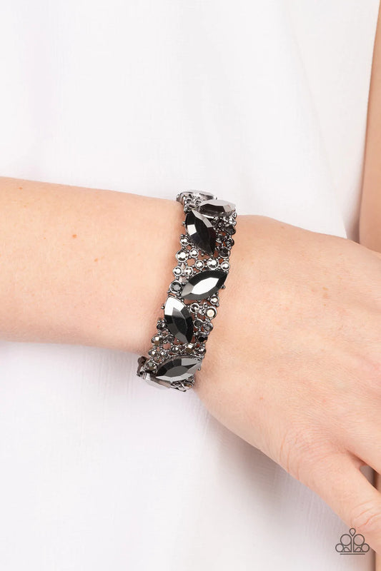 Full Body Chills - Black Paparazzi Bracelet