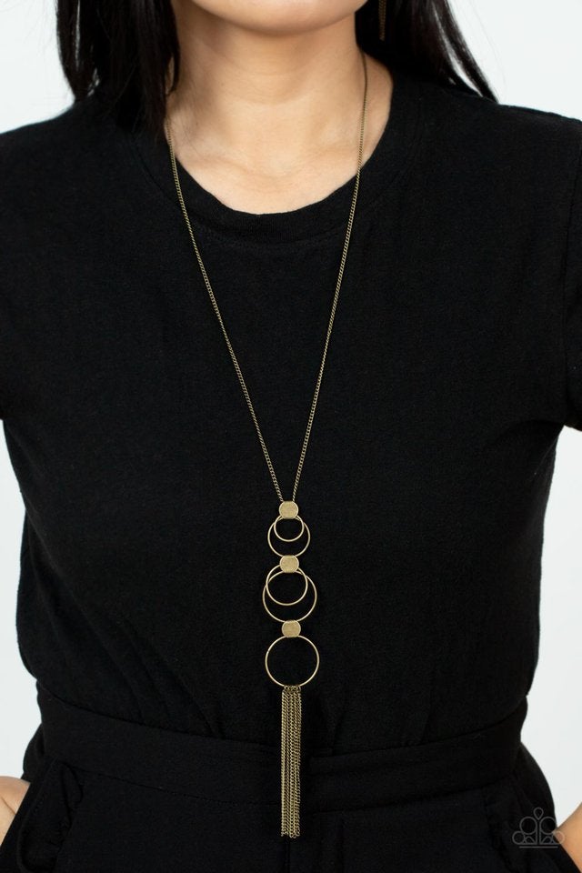 Join The Circle - Brass - Paparazzi Necklace