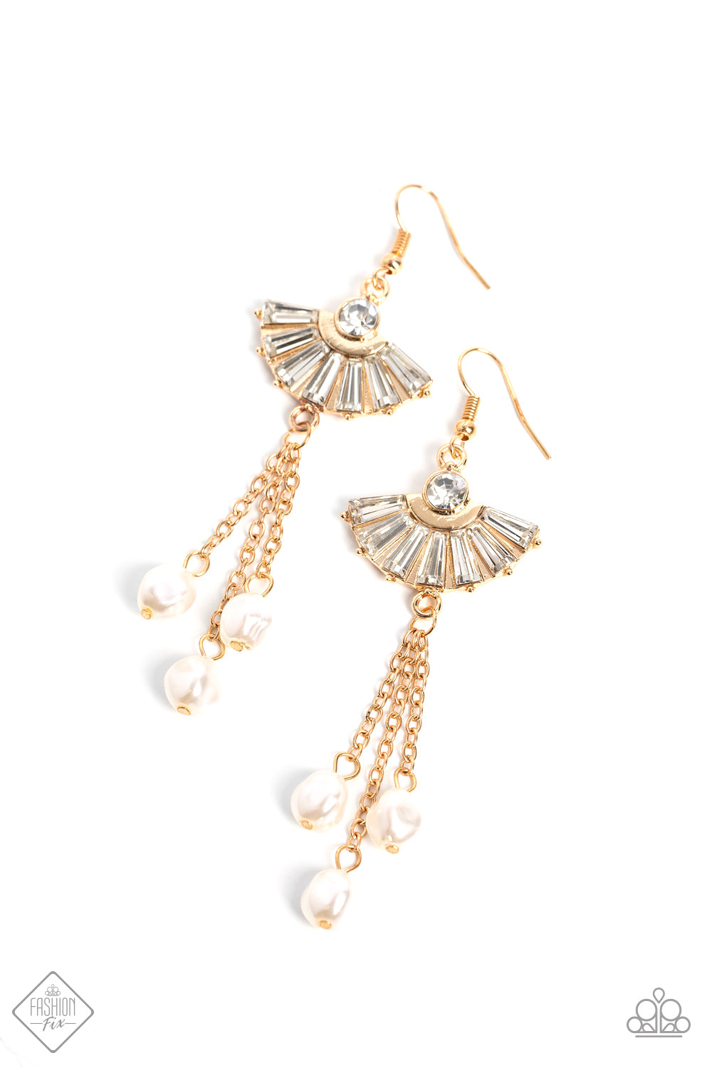 Paparazzi London Season Lure - Gold Earrings