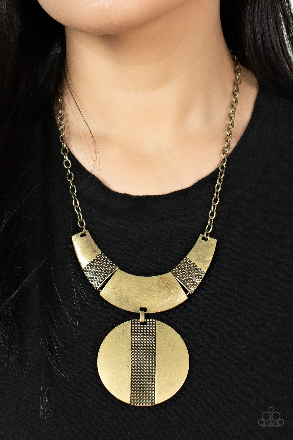 Metallic Enchantress - Brass Paparazzi Necklace