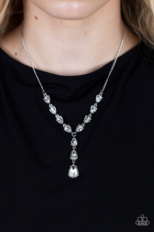 Park Avenue A-Lister - White Paparazzi Necklace