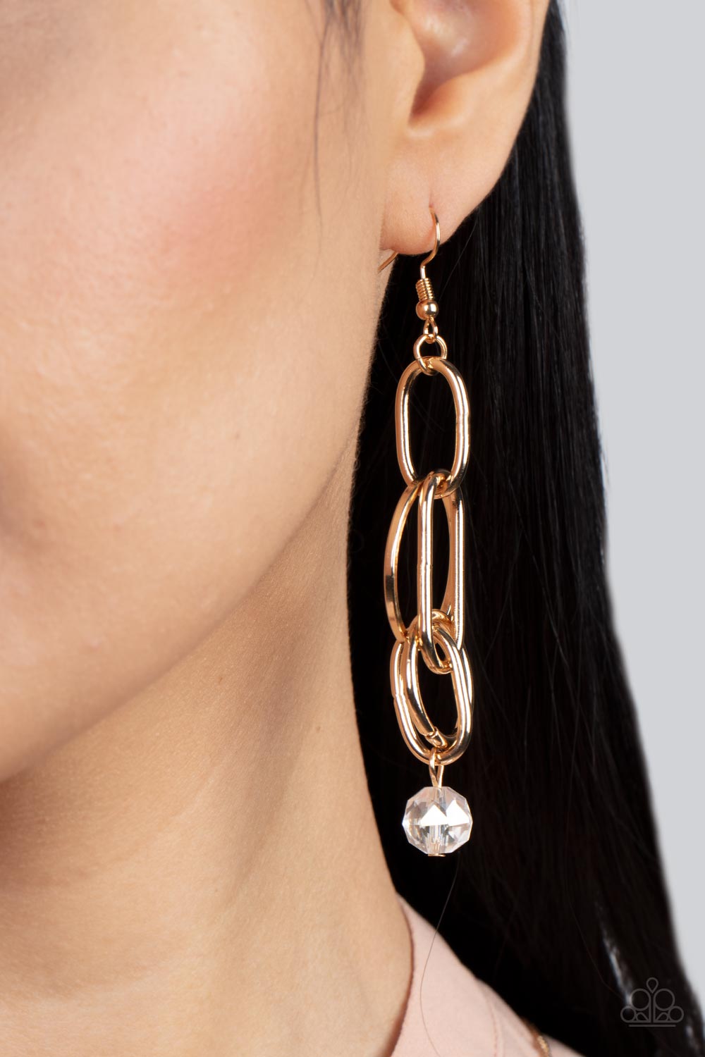 Paparazzi Park Avenue Princess - Gold Earrings