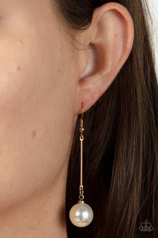 Paparazzi Pearl Redux - Gold Earrings