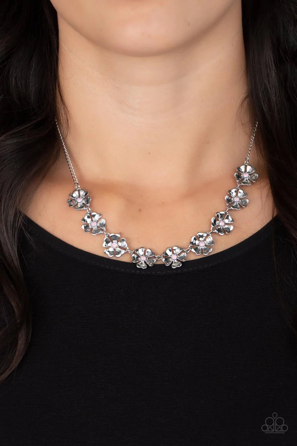 Petunia Palace - Pink Paparazzi Necklace