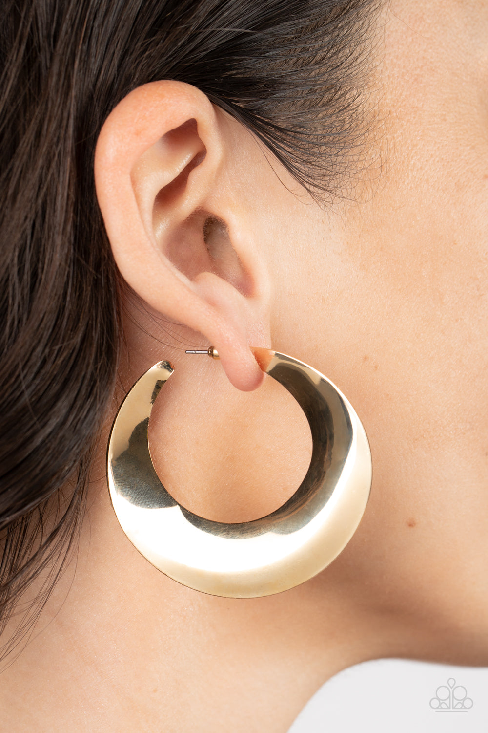 Paparazzi Power Curves - Gold Earrings