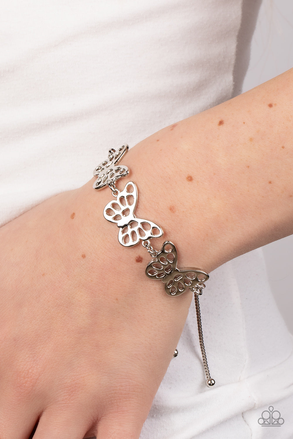 Paparazzi Put a WING on It - Silver Bracelet