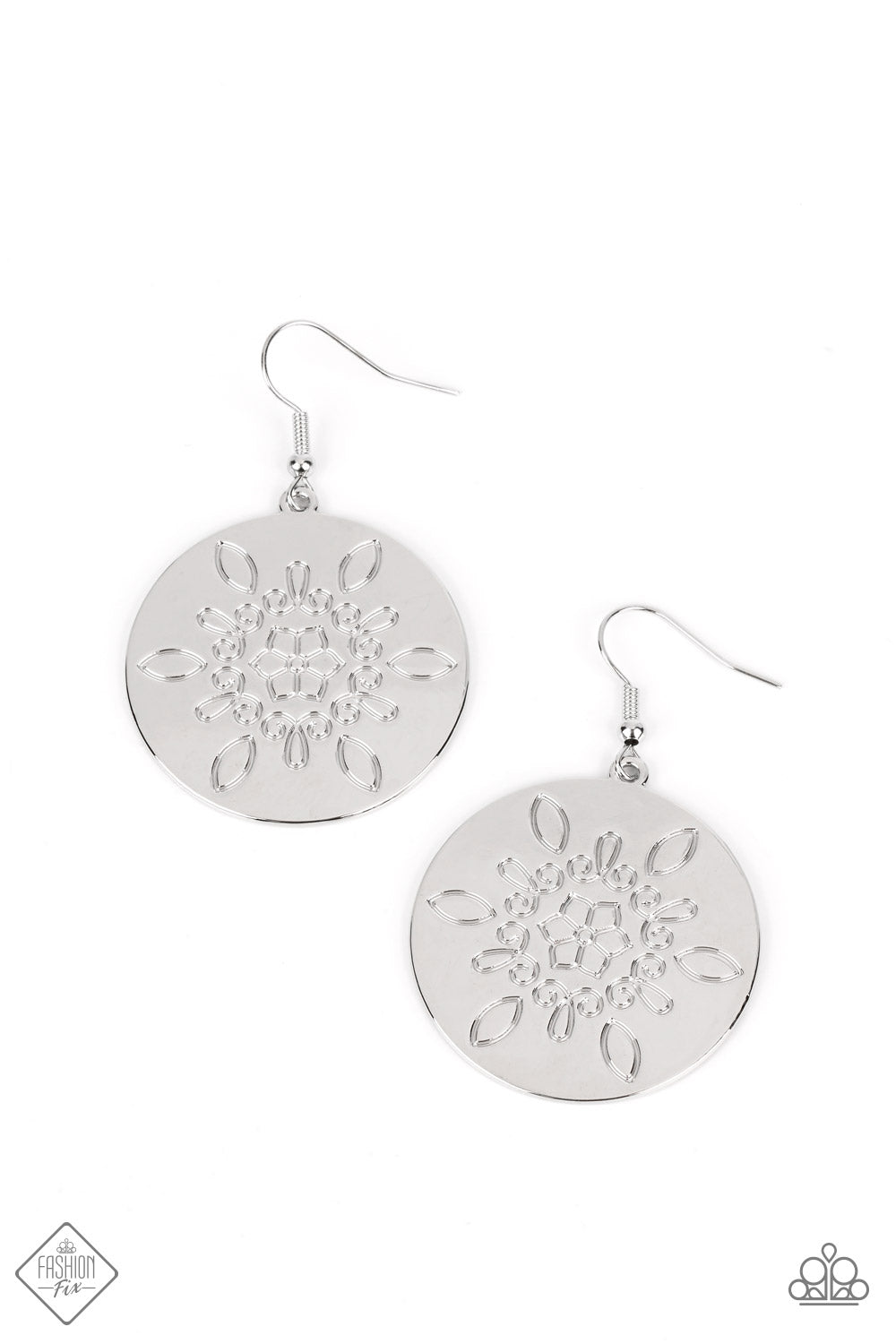 Paparazzi Tidal Taste - Silver Earrings