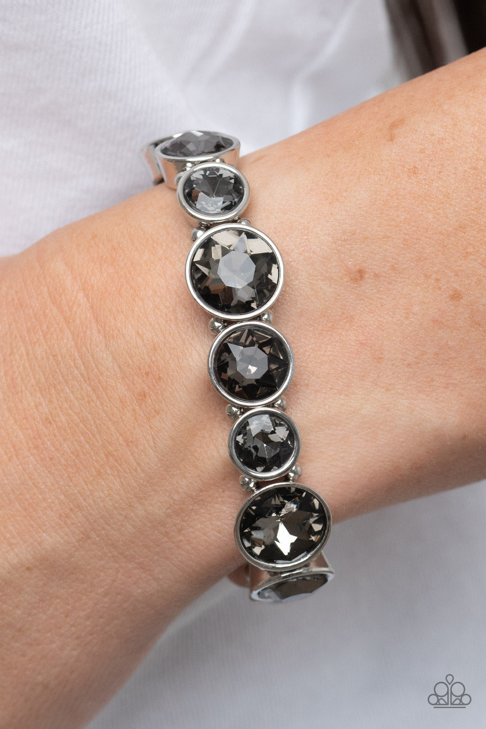 Paparazzi Twinkling Tease - Silver Bracelet